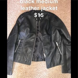 Women medium black leather jacket